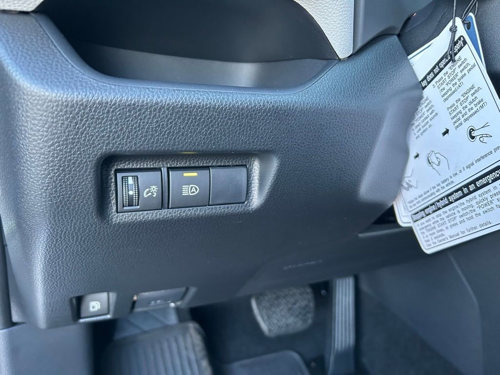 Used 2025 Toyota RAV4 XLE image 54