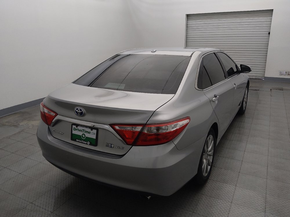 Used 2017 Toyota Camry XLE FWD image 7