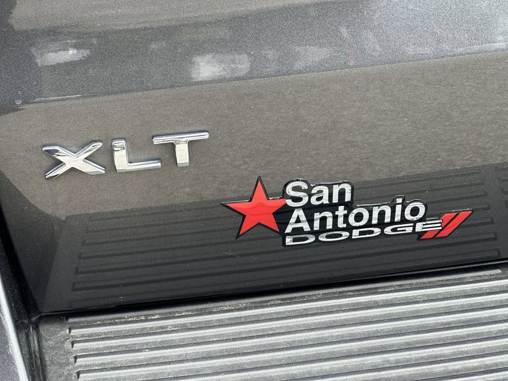 Used 2019 Ford Expedition XLT RWD image 46