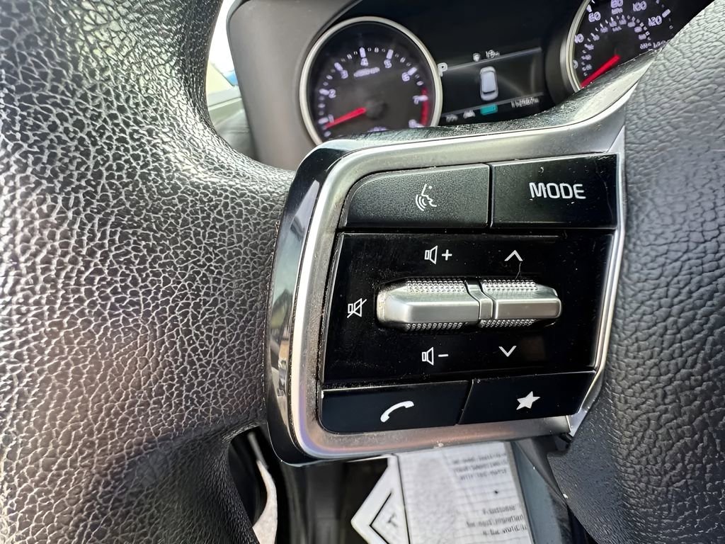 Used 2022 Kia Carnival LX image 25