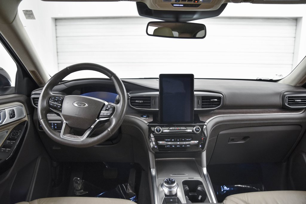Used 2023 Ford Explorer Platinum w/ Technology Package image 24