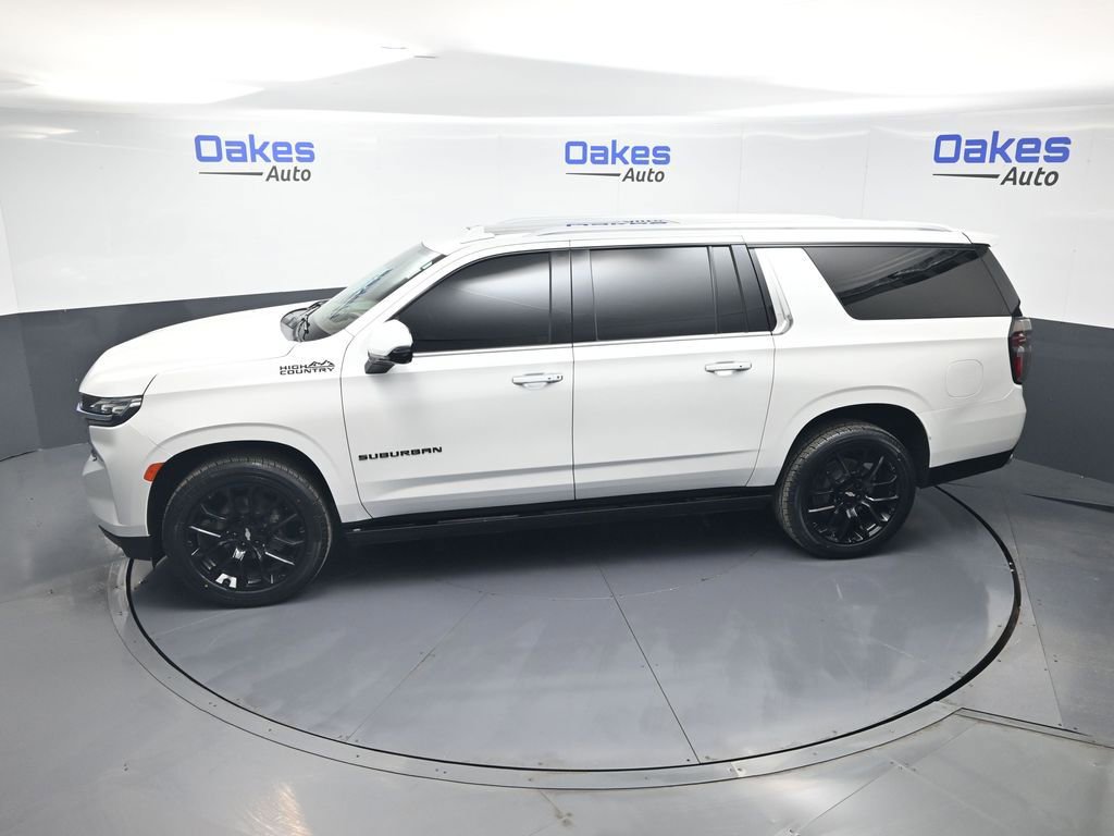 Used 2023 Chevrolet Suburban High Country w/ Premium Package 2 AWD/4WD image 53
