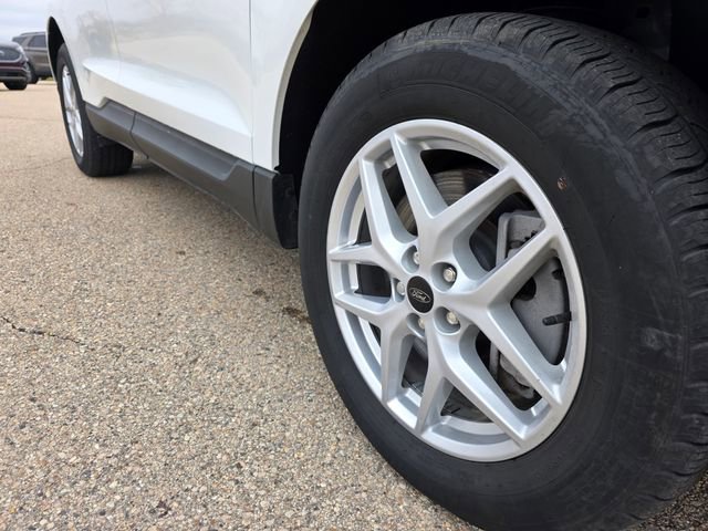 Used 2024 Ford Edge SEL w/ Convenience Package image 42