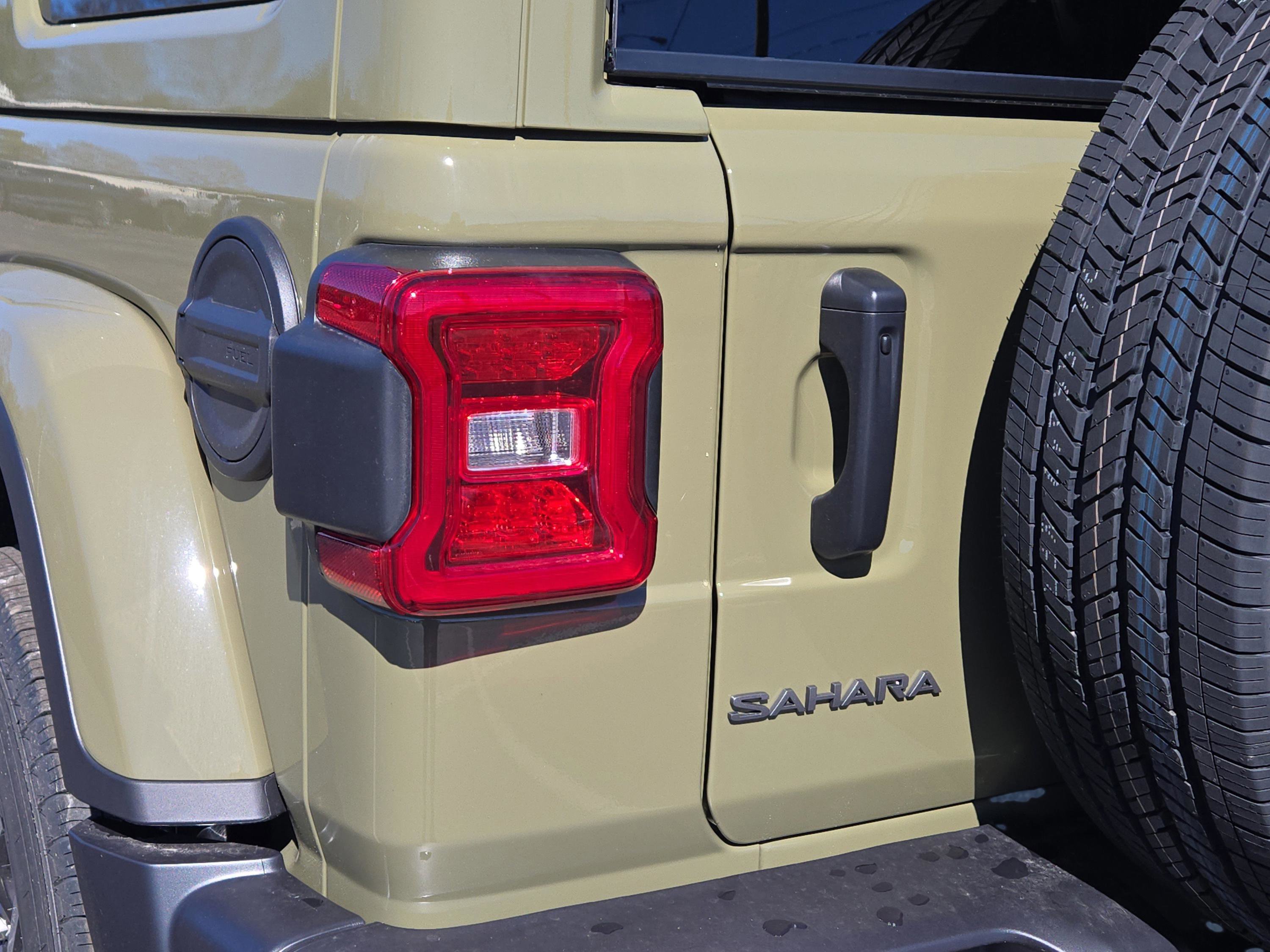 New 2026 Jeep Wrangler Unlimited Sahara AWD/4WD image 9