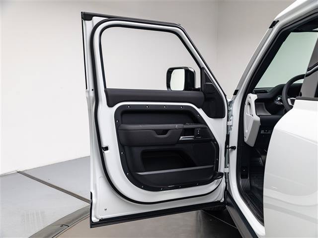 New 2026 Land Rover Defender 110 S AWD/4WD image 24
