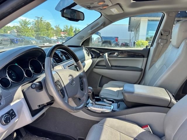 Used 2017 Buick Enclave Leather w/ Trailering Package AWD/4WD image 10
