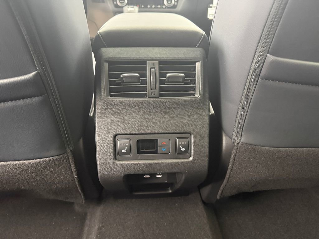 New 2026 Mitsubishi Outlander SEL AWD/4WD image 30