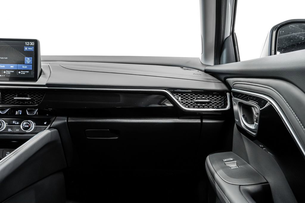 Certified 2025 Acura ADX FWD image 18