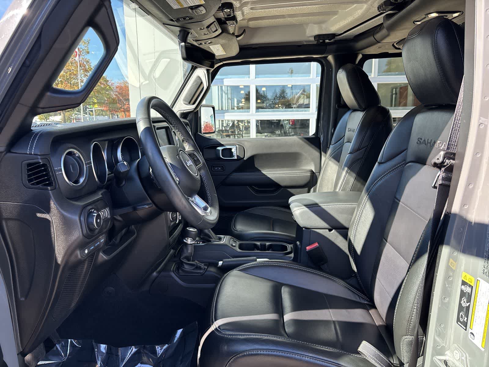 Certified 2022 Jeep Wrangler Unlimited Sahara AWD/4WD image 9