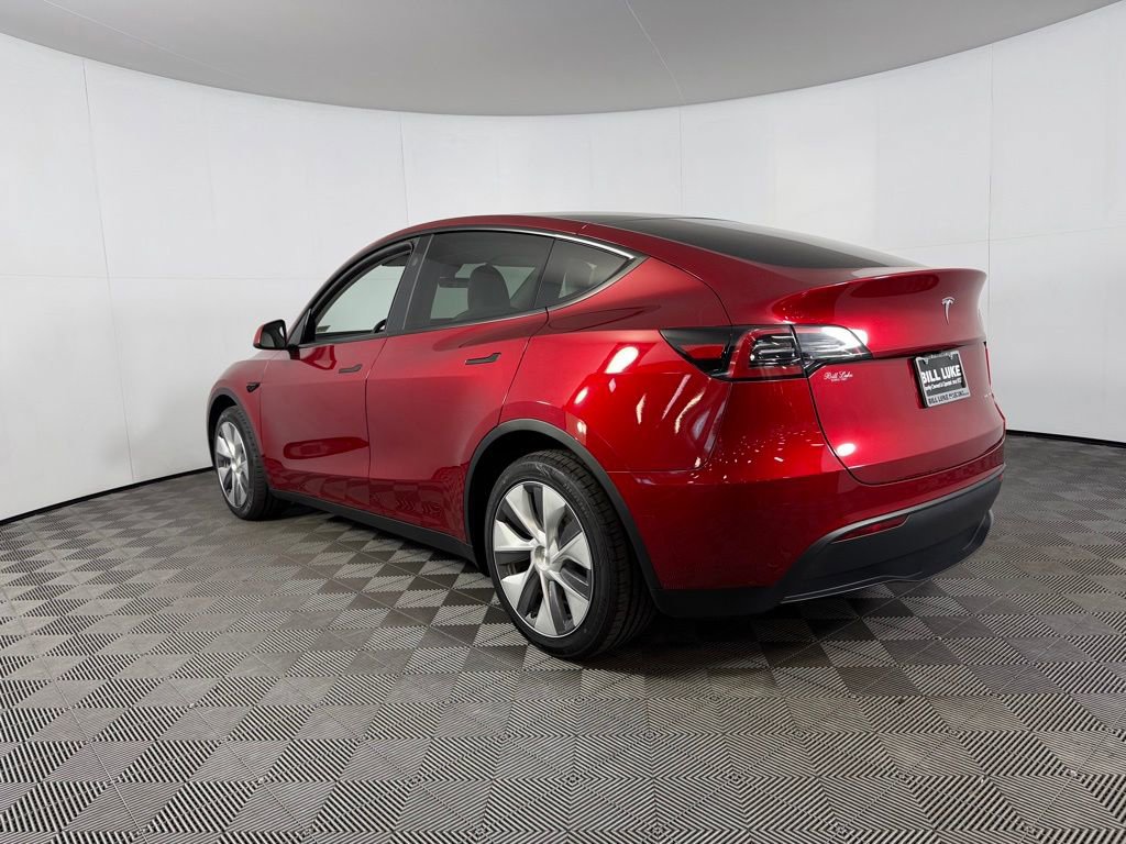 Used 2024 Tesla Model Y Long Range image 9