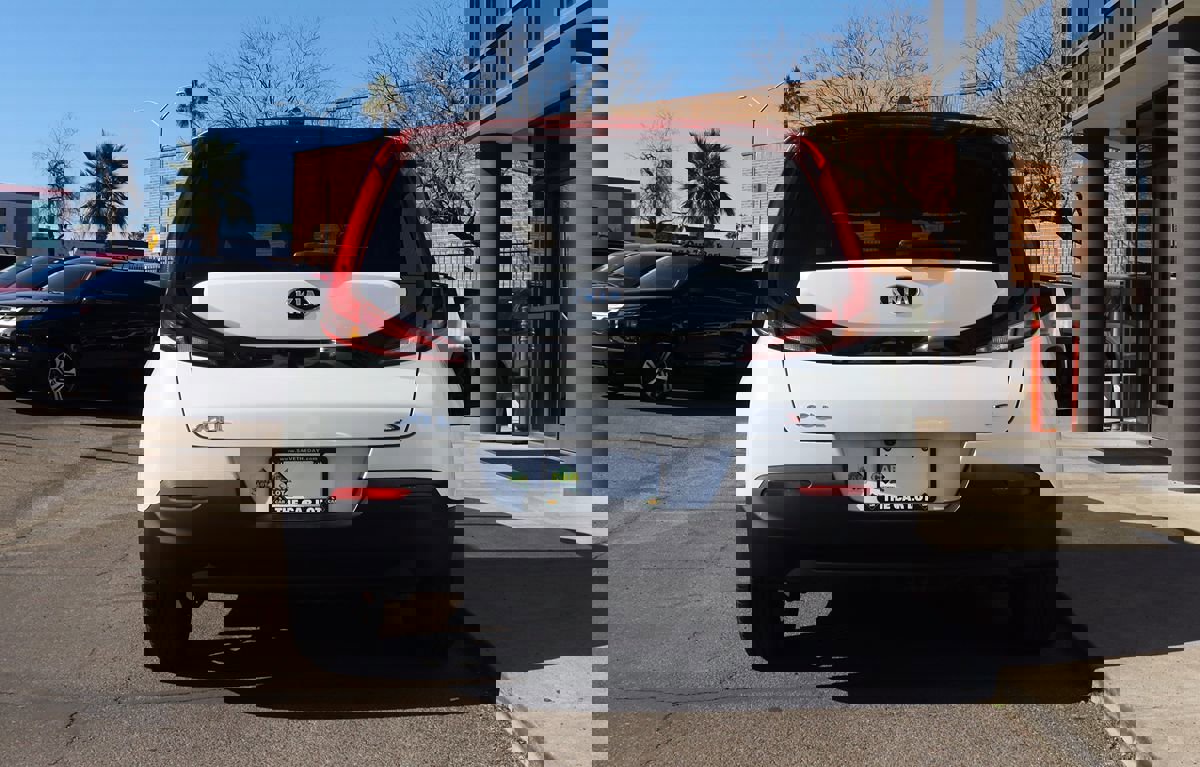 Used 2020 Kia Soul S FWD image 11