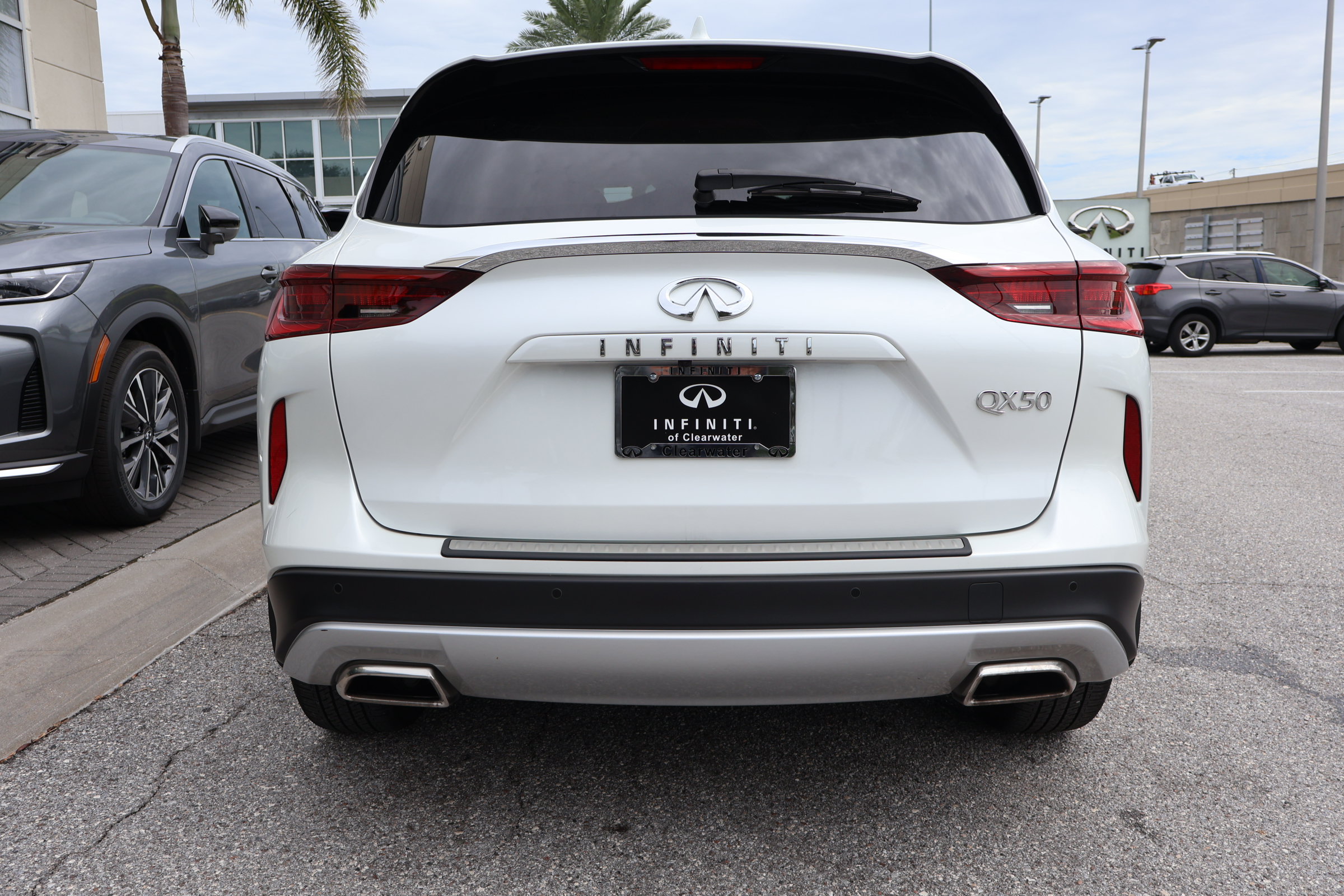 Certified 2023 INFINITI QX50 Luxe FWD image 8