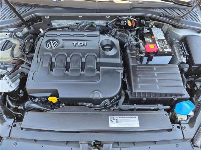 Used 2015 Volkswagen Golf TDI SEL FWD image 22