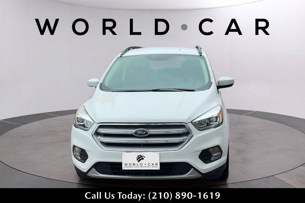 Used 2019 Ford Escape SEL FWD image 2