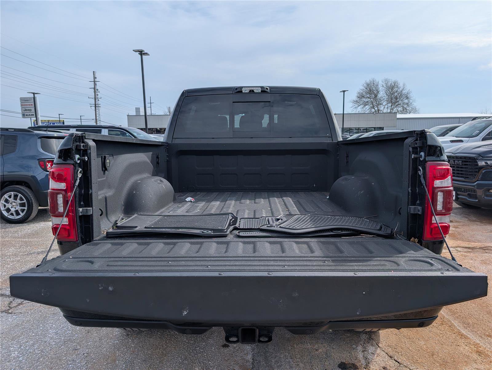 Used 2023 RAM 2500 Limited image 16