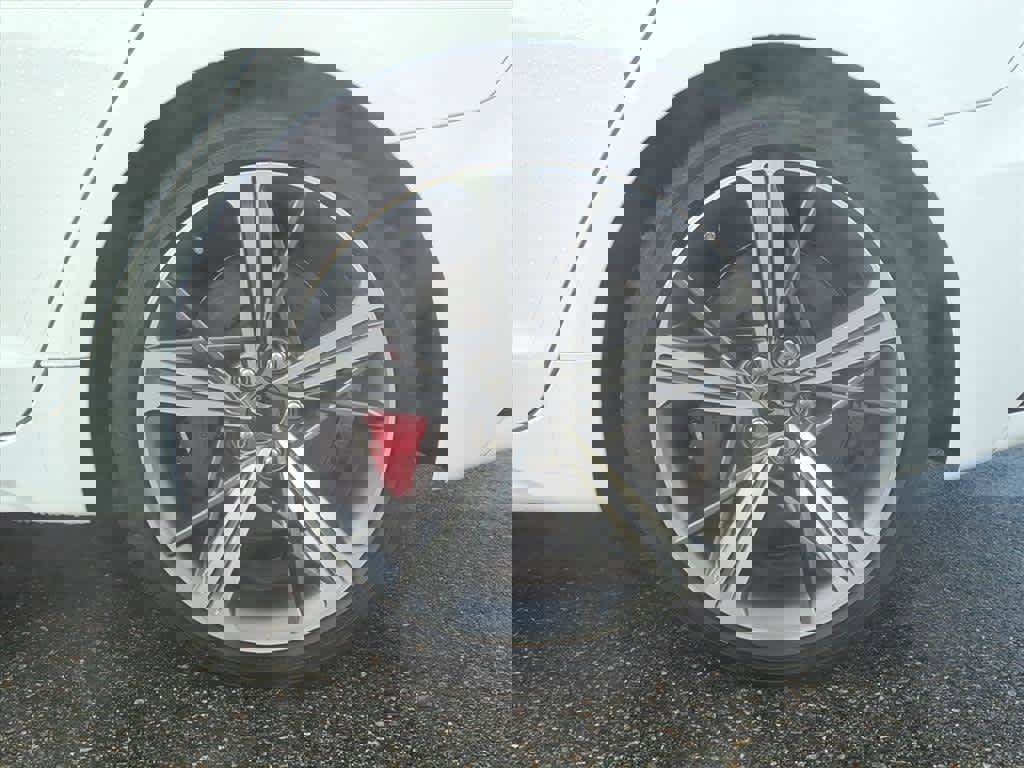 Used 2024 Genesis G70 2.5T w/ Sport Prestige Package image 9