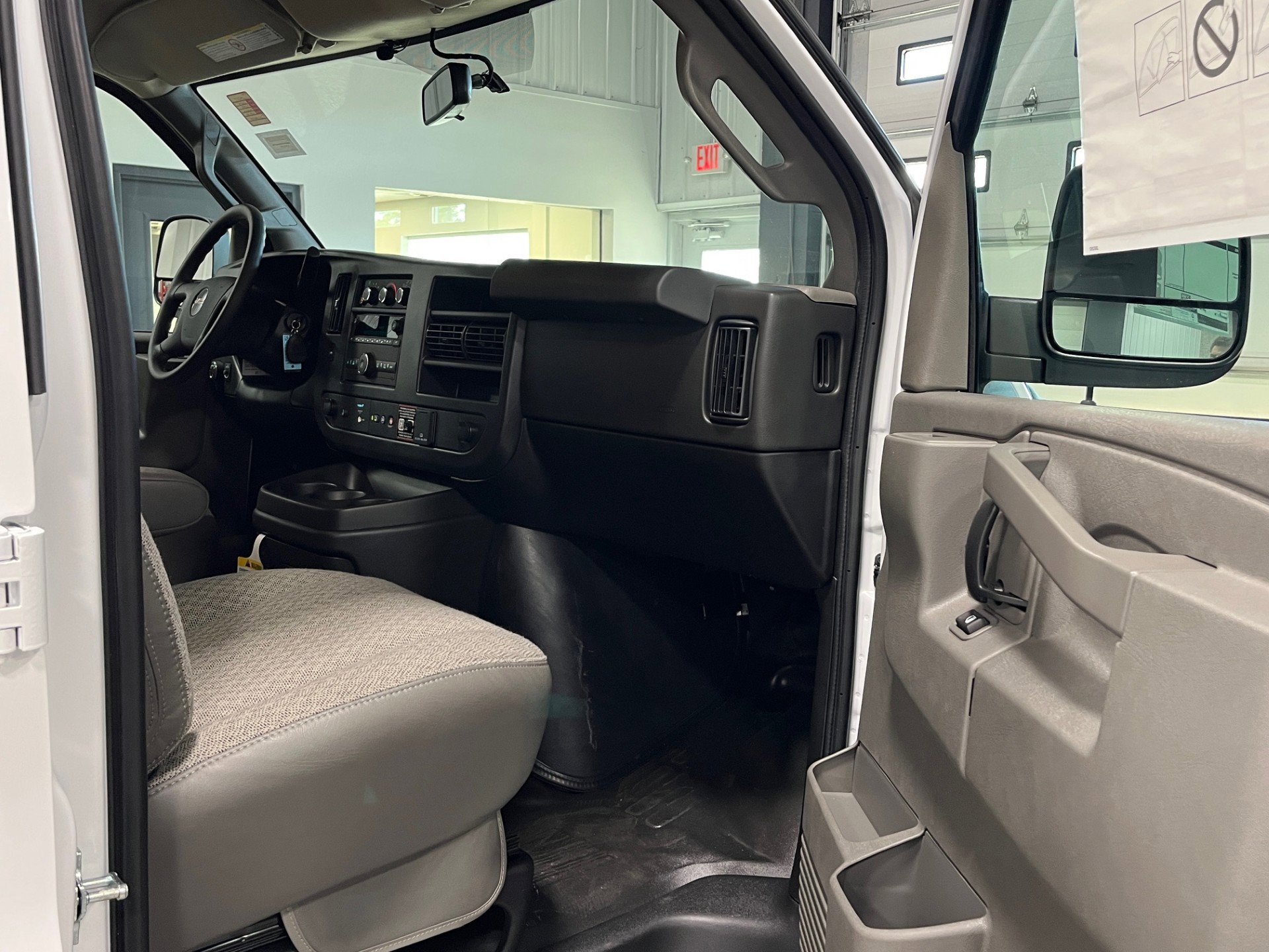 New 2025 GMC Savana 3500 w/ Driver Convenience Package image 7