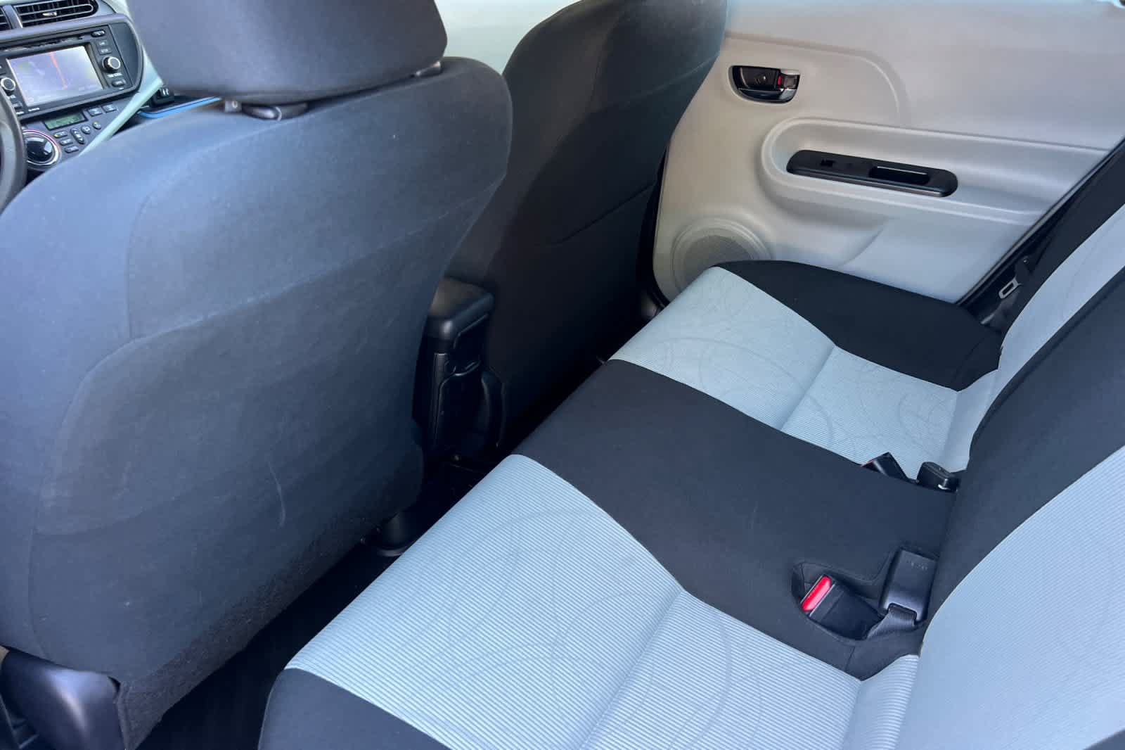 Used 2012 Toyota Prius C Three FWD image 4
