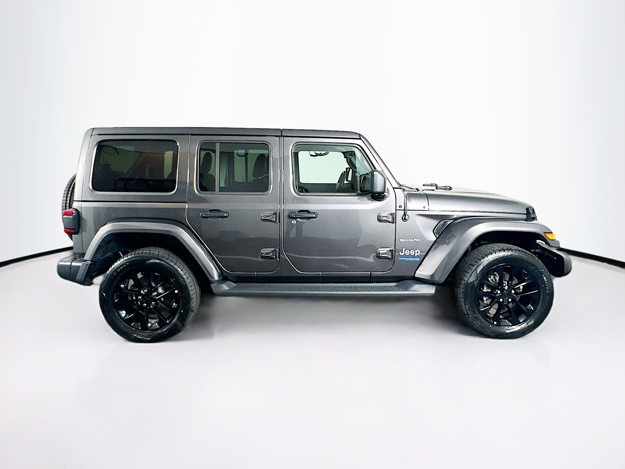 Used 2022 Jeep Wrangler Sahara image 10