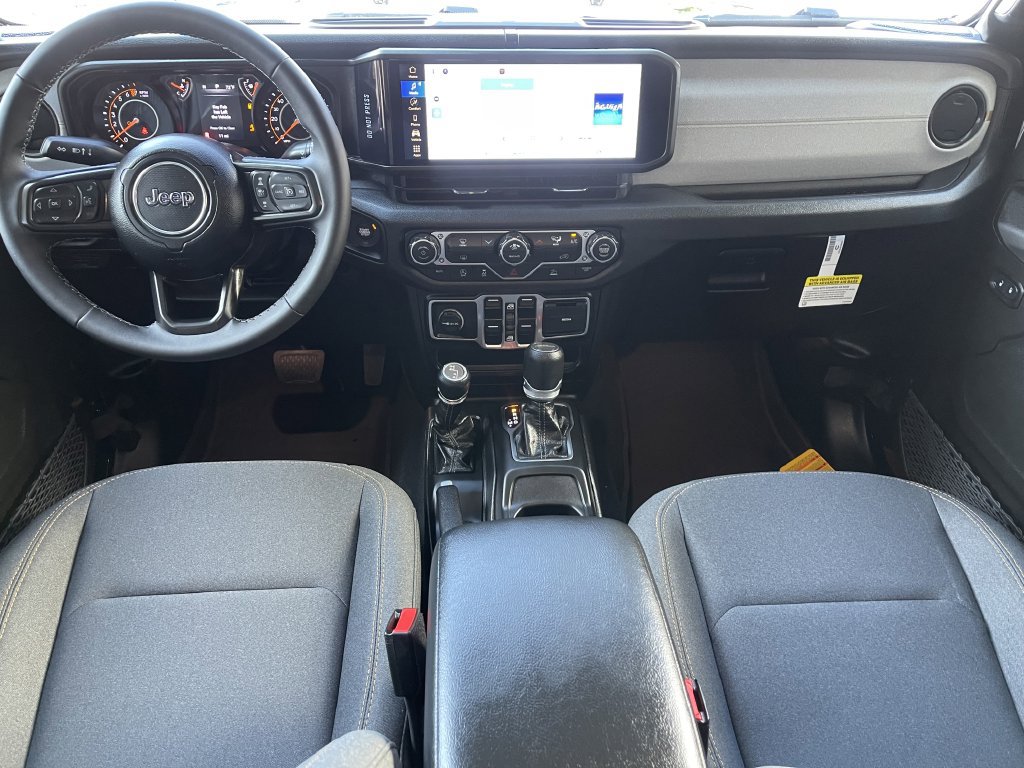 New 2026 Jeep Gladiator Sport AWD/4WD image 18