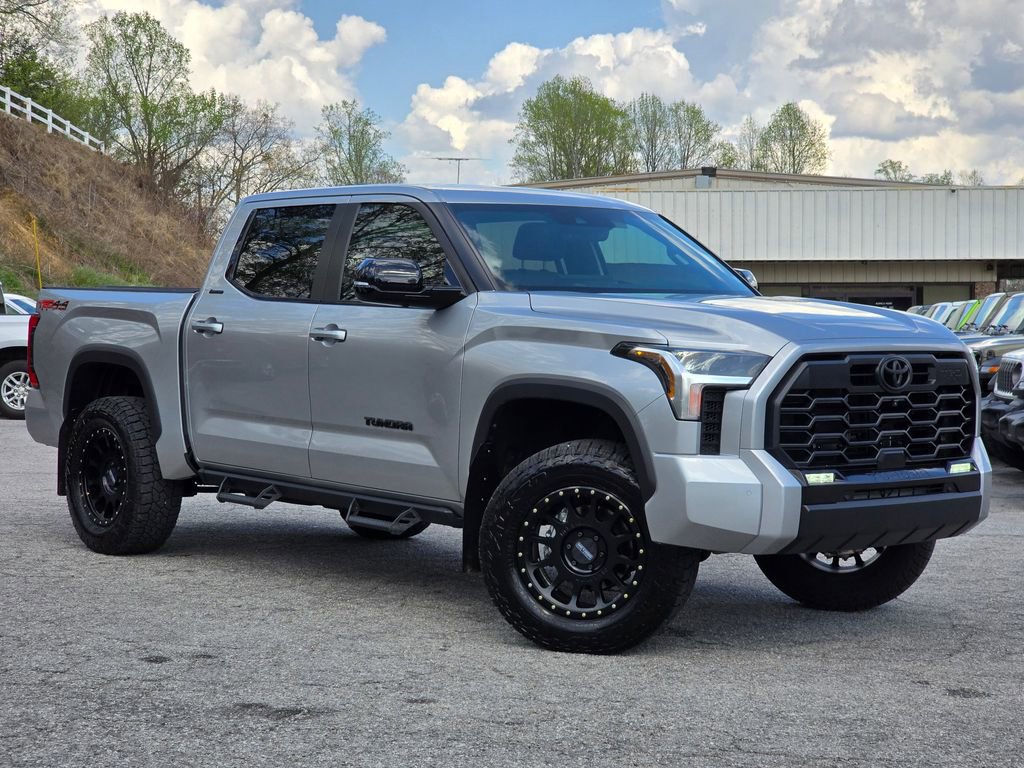 Used 2025 Toyota Tundra Limited w/ TRD Off-Road Package image 14