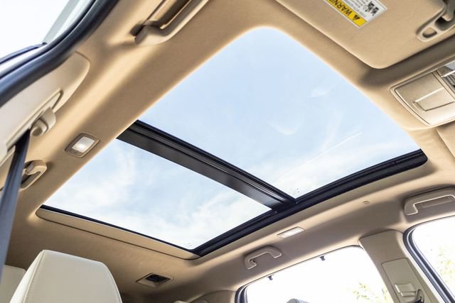 Used 2024 Acura MDX SH-AWD w/ Technology Package image 15