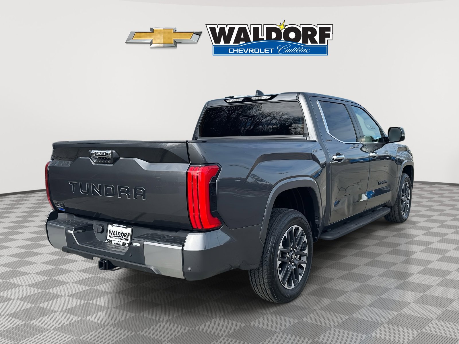 Used 2025 Toyota Tundra Limited image 6