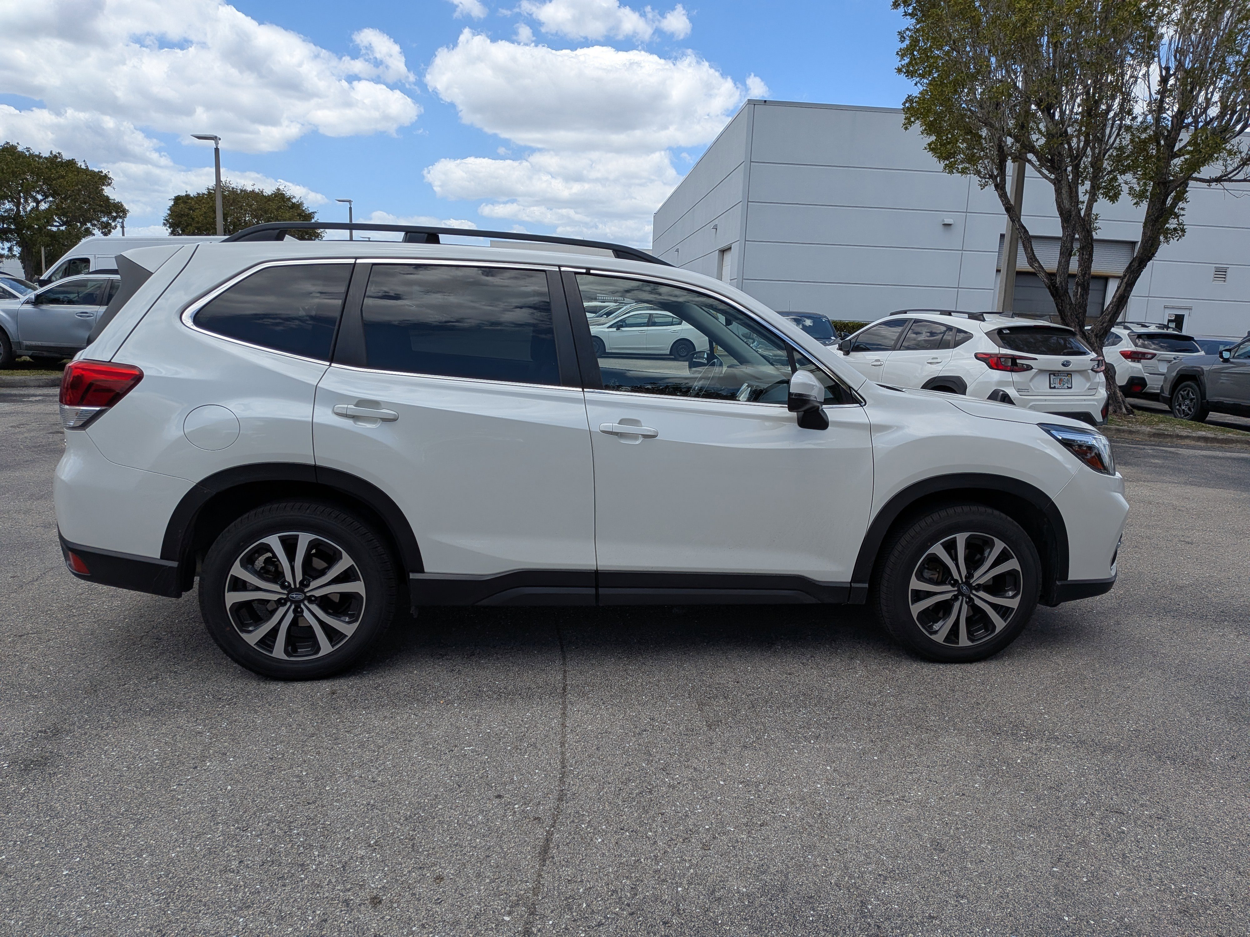 Used 2021 Subaru Forester Limited w/ Popular Package #3 image 3