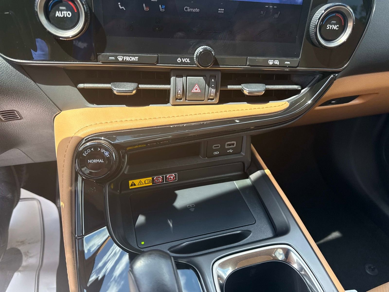 Used 2025 Lexus NX 250 FWD w/ Accessory Package (K3) image 24