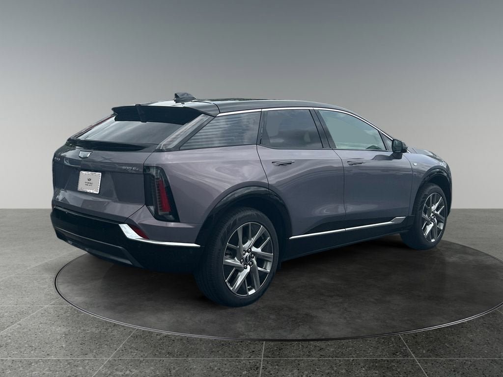 Used 2025 Cadillac Optiq Luxury 1 AWD/4WD image 10