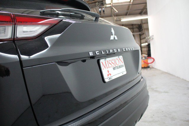 New 2026 Mitsubishi Eclipse Cross LE AWD/4WD image 4