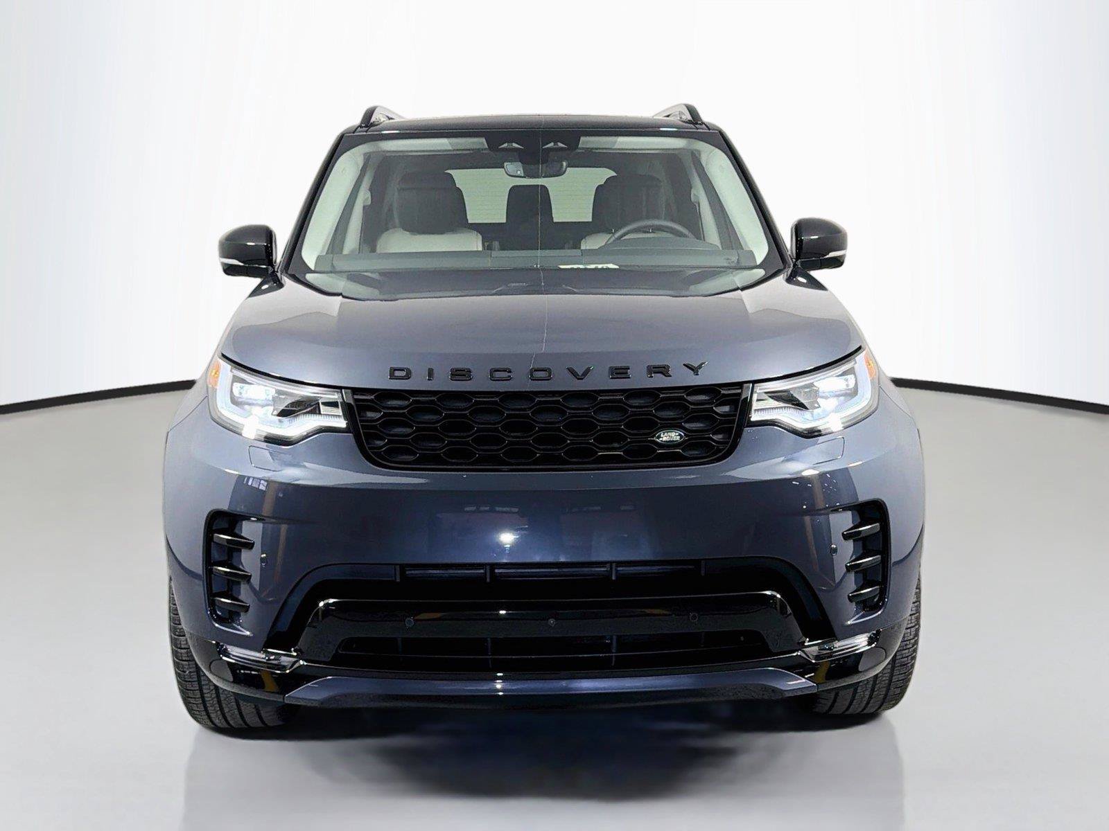 New 2026 Land Rover Discovery Dynamic SE AWD/4WD image 2
