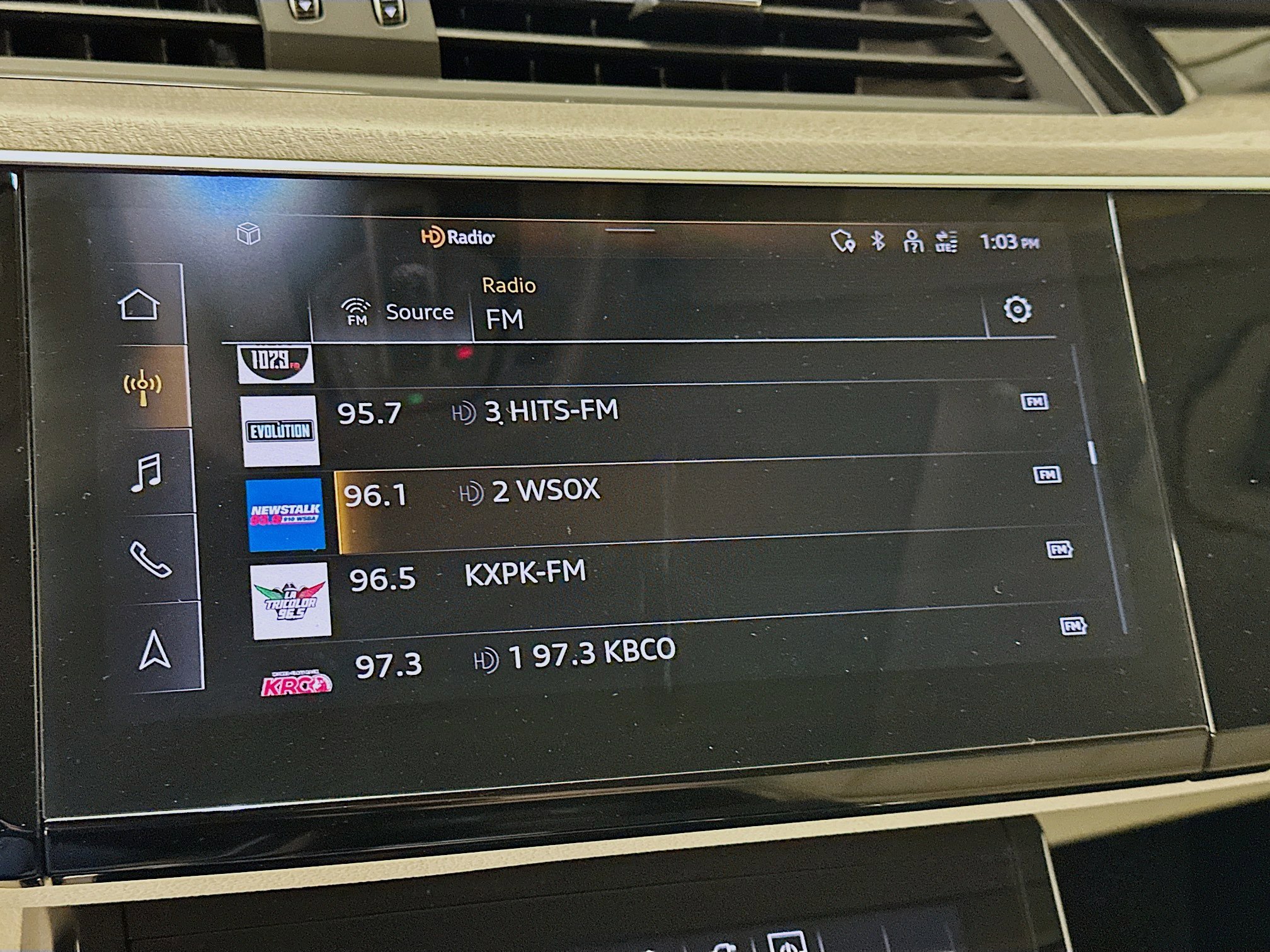 Used 2024 Audi Q8 e-tron Premium Plus w/ Premium Plus Package image 21