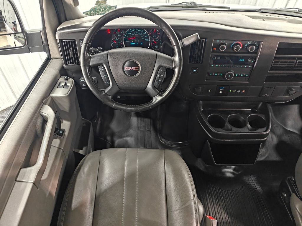 Used 2023 GMC Savana 2500 LS w/ Driver Convenience Package RWD image 4