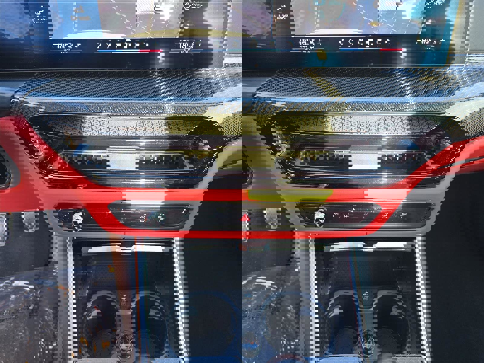 Used 2025 BMW M4 Coupe w/ Executive Package image 21