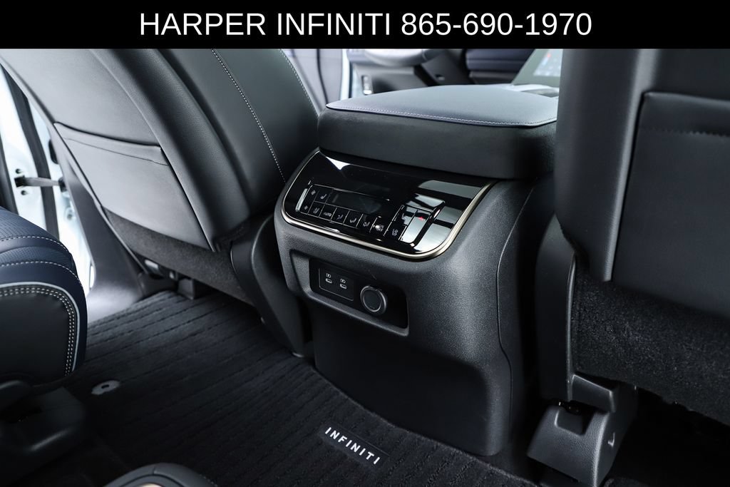 Certified 2026 INFINITI QX80 4WD w/ Sport Exterior Package image 39