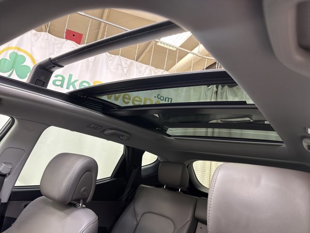 Used 2018 Hyundai Santa Fe Sport w/ 2.0T Ultimate Tech Package 05 FWD image 24