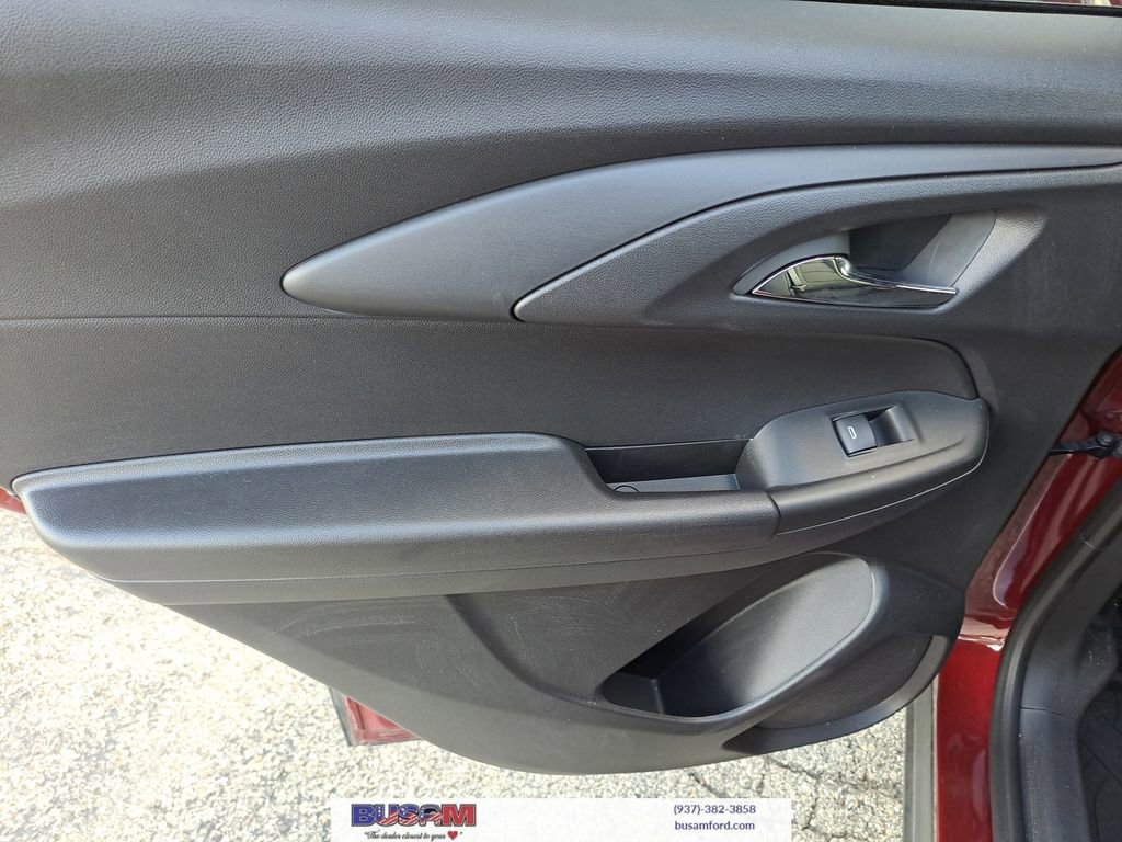 Used 2025 Chevrolet TrailBlazer RS w/ Convenience Package image 10