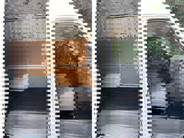 Used 2019 Nissan NV 2500 SV image 8