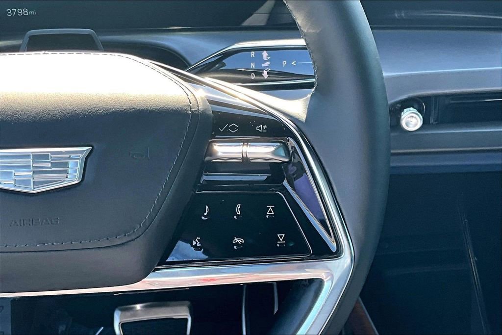 Certified 2026 Cadillac Vistiq Premium Luxury image 12
