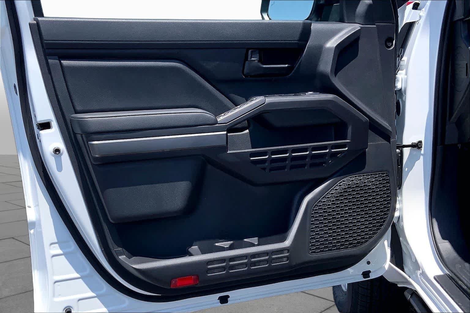 New 2026 Toyota Tacoma SR5 AWD/4WD image 10