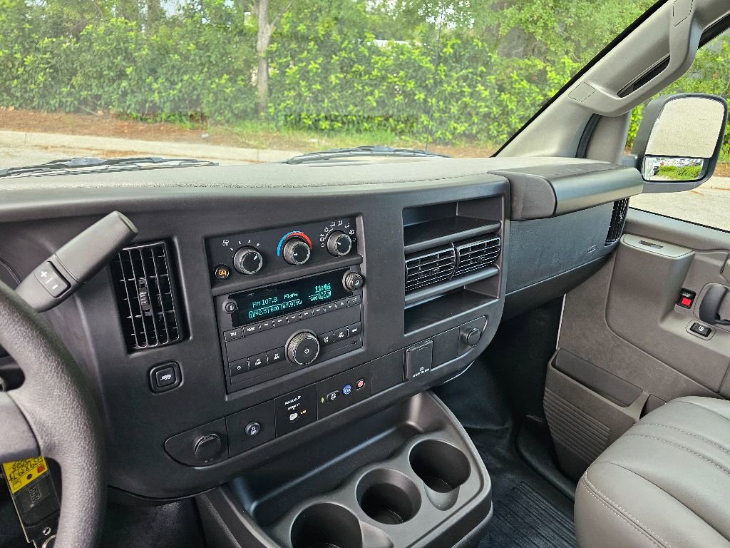 New 2025 GMC Savana 2500 w/ Driver Convenience Package RWD image 33