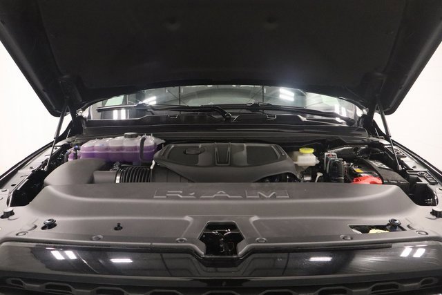 New 2026 RAM 1500 4x4 Crew Cab image 22
