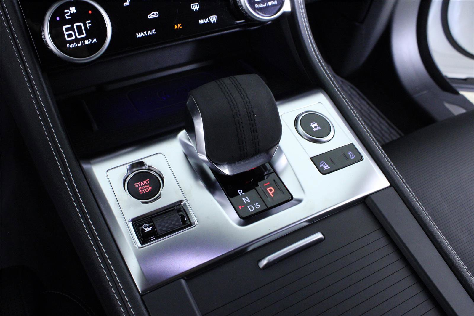 Used 2026 Jaguar F-PACE R-Dynamic S AWD/4WD image 30