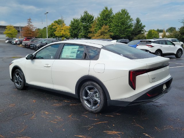New 2026 Kia K4 FWD image 6