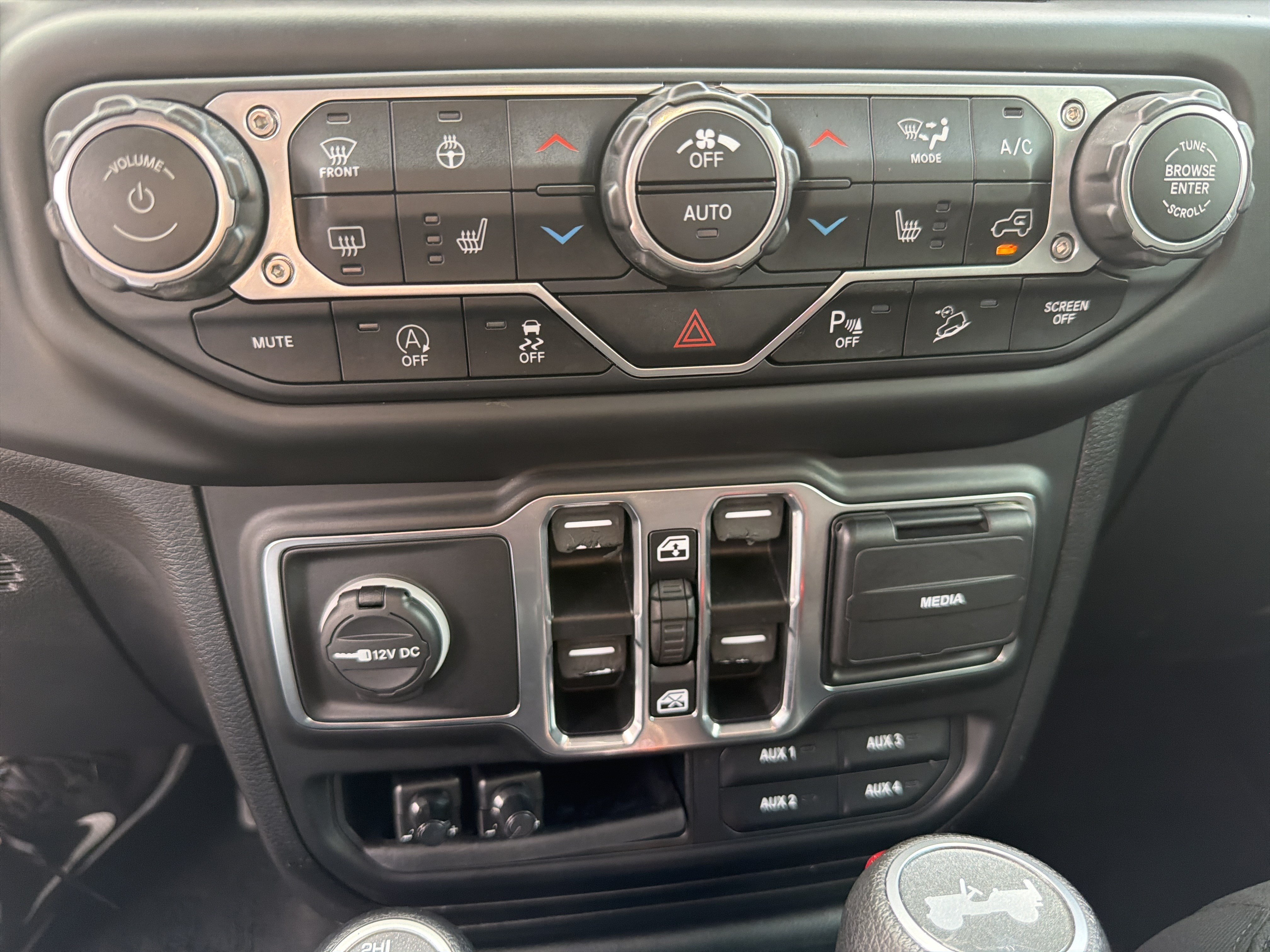 Used 2020 Jeep Wrangler Unlimited Sport AWD/4WD image 33