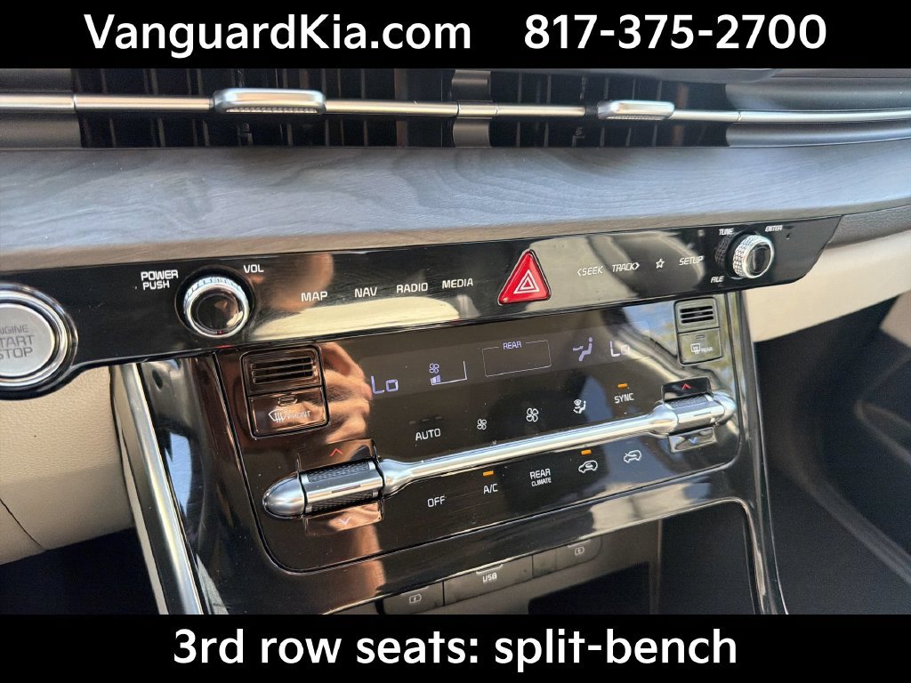 Certified 2024 Kia Carnival EX FWD image 19