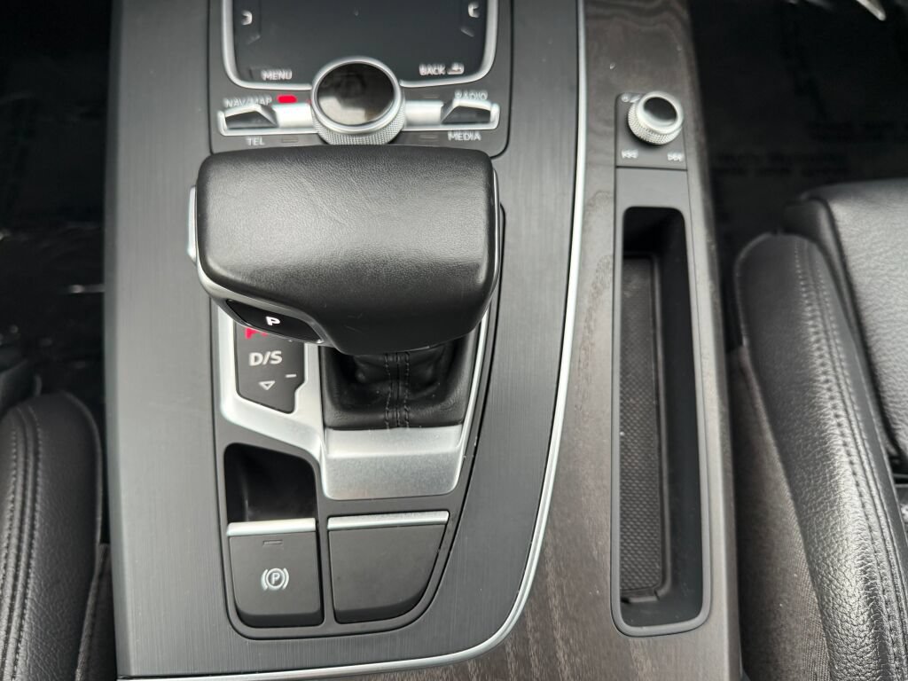 Used 2019 Audi Q5 Prestige w/ Prestige Package AWD/4WD image 23