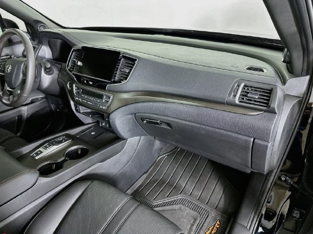 Certified 2025 Honda Ridgeline TrailSport image 32
