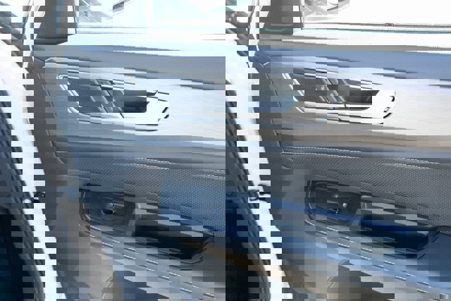 New 2026 Volkswagen Atlas Cross Sport SE image 45